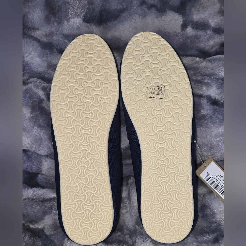 NWB TOMS Alpargata Classic Canvas Slip-On‎ Women's Navy Size 9